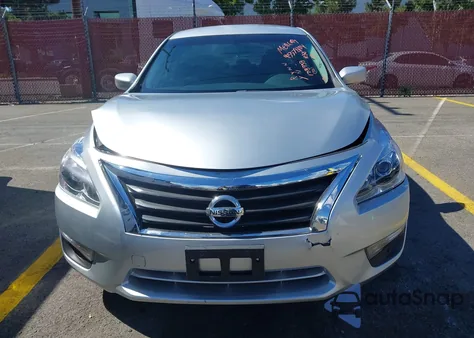 2015 Nissan Altima 2.5 S z USA, uszkodzony, nr VIN 1N4AL3AP6FC239722